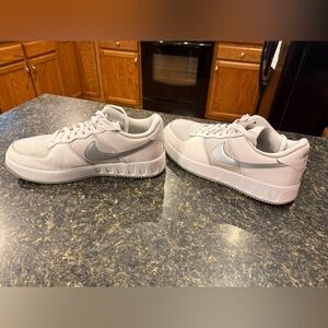 Nike Air Force Men’s 10